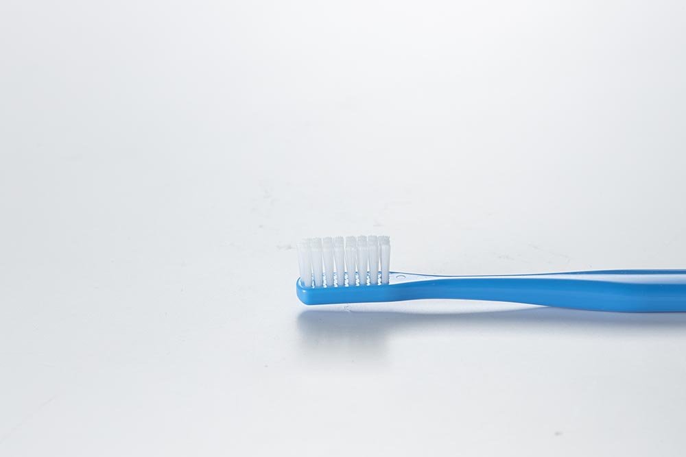 青い歯ブラシ