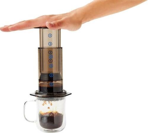 ダイレクトに豆の味を引き出す エアロビー「エアロプレス」 イメージ