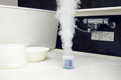 キレイをキープするなら「防カビくん煙剤」 イメージ2