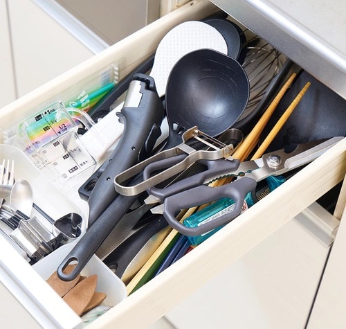 コンロの上はキッチンツールフックで上手に活用しよう！ キッチンツールフックおすすめ イメージ