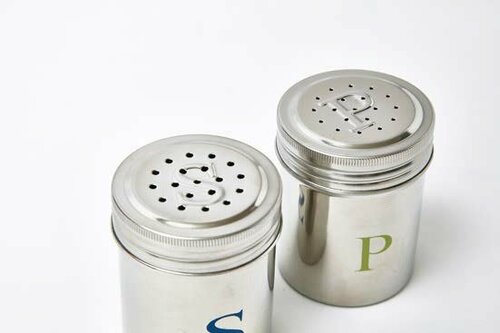 [テクニック2] 調味料入れは デザイン性のある容器に入れ替え イメージ3