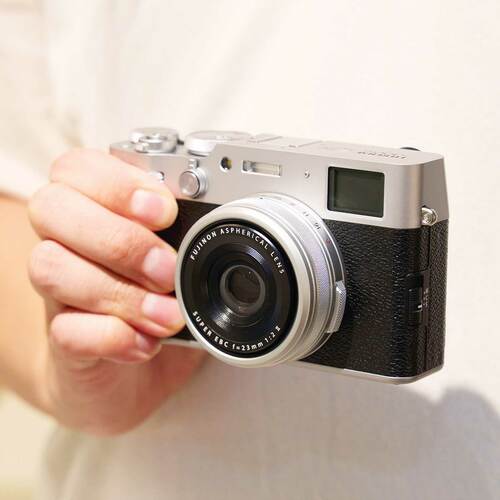 高級コンパクト機おすすめ 富士フイルム X100 VI イメージ1