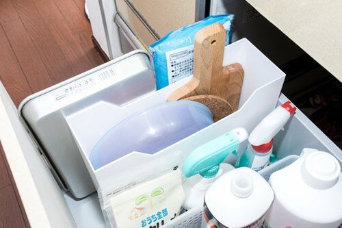 シンク下のカオスは間仕切り&縦置きで解決 イメージ4