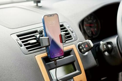 Anker「PowerWave7.5 Car Mount」2
