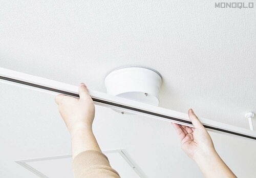 意外と簡単! ダクトレールの取りつけ手順(例) ダクトレール用スポットライトおすすめ イメージ2