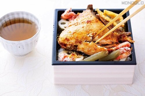 2：白えびや蟹など他の具材たっぷり!   駅弁おすすめ イメージ2