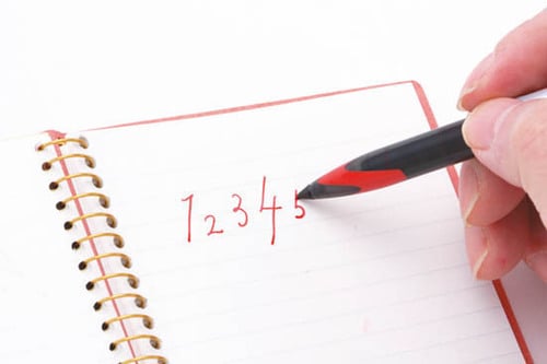 安心の書き心地VS新感覚ボールペン美文字度が高いのはユニボール エア イメージ2