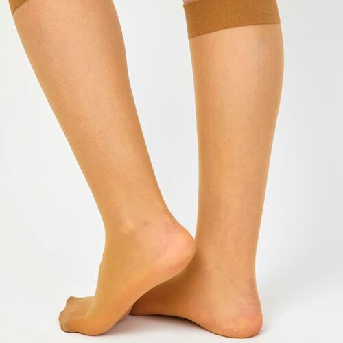 ファンデ効果 膝下丈ストッキングおすすめ イメージ