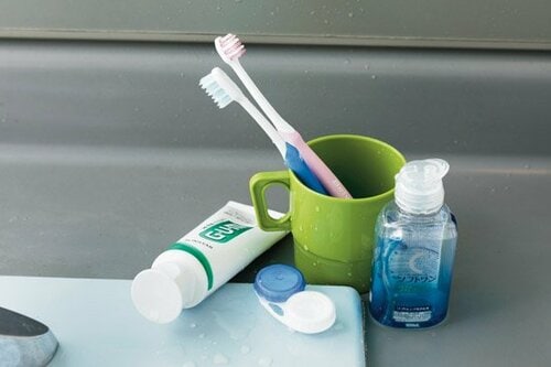 ［バス］オーラルケア用品を コンパクトにひとまとめ イメージ