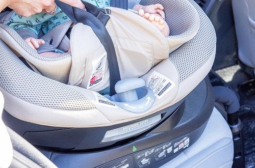 乗せ降ろしのしやすさ チャイルドシートおすすめ イメージ