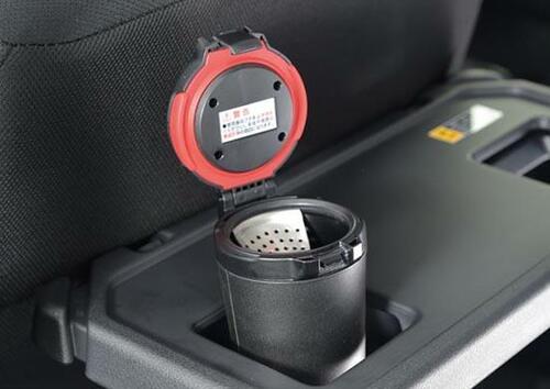 ニオイ漏れ防止にこだわり 「ロックアッシュトレイ」 イメージ