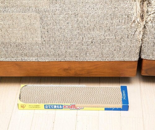 手段1:家具や壁のそばにツメとぎ器を置く 猫用爪とぎおすすめ イメージ