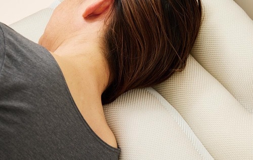 ニトリ「首をしっかり支える枕（首フィット）」 イメージ3
