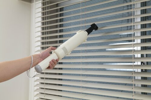 ④ハンディの使い勝手 紙パック式コードレス掃除機おすすめ イメージ