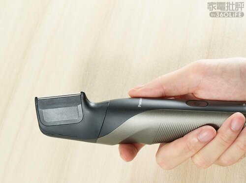 ボタンは1つで直感的に操作できる メンズボディシェーバーおすすめ イメージ