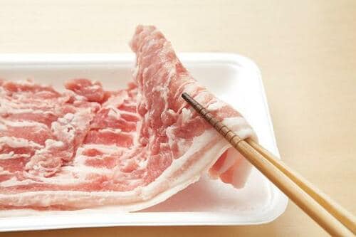 刺身解凍は中央に冷凍部分が残るも肉はしっとりと解凍できすぐ使える