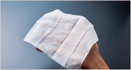 厚手タイプのおしりふきは拭き取りやすい おしりふきおすすめ イメージ