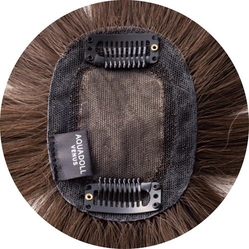 ウィッグおすすめ アクアドール 総手植え 人毛MIXヘアピース シルクスキン レイヤーショート/ショコラブラウン イメージ2