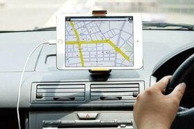 タブレット用車載ホルダーおすすめ6選 | 手持ちのiPadをカーナビ化！