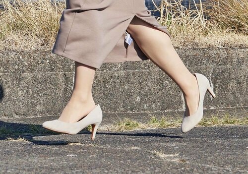 本当に走れる? RANDAの7.5cmヒールもテスト パンプスおすすめ イメージ2