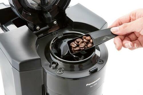 ミル付きのメーカーがあれば挽きたてのコーヒーが毎朝飲めます
