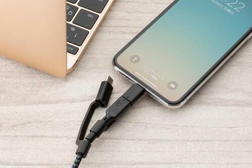 お出かけのときはコレ!3in1ケーブルで忘れ物がゼロに 充電ケーブルおすすめ イメージ