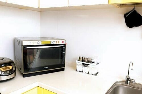 [テクニック2] 調味料入れは デザイン性のある容器に入れ替え イメージ4