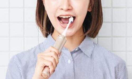 パナソニック「音波振動ハブラシ ドルツ EW-DP54」2