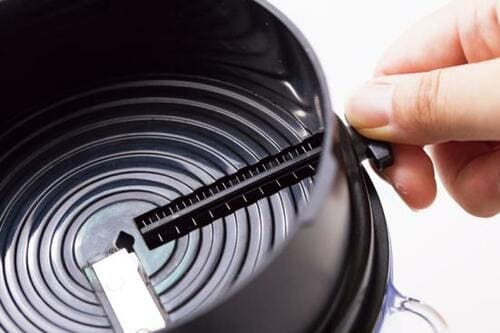 簡単、安全、素早くカット保存容器にもなる優れモノ！ イメージ3