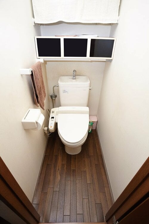 ナチュラルウッディ風トイレの完成機能面もアップしました!