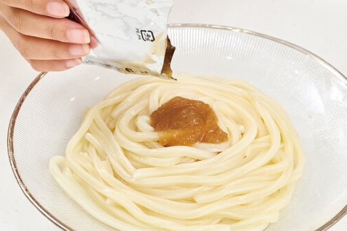 好きな麺にかけるだけ イメージ