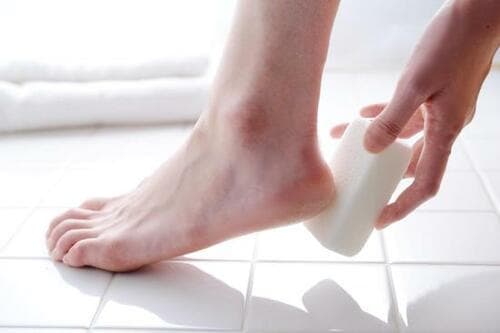 ガサガサを手軽にメンテできるRadar「かかと消しゴム 軽石」 イメージ2