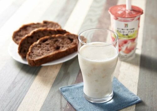 7位: 【7位】シャキッとした歯ごたえが美味！ セブンの「白桃」 飲むヨーグルトおすすめ イメージ