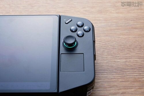 ボタン配置はXboxと同じ! ポータブルゲーミングPCおすすめ イメージ2