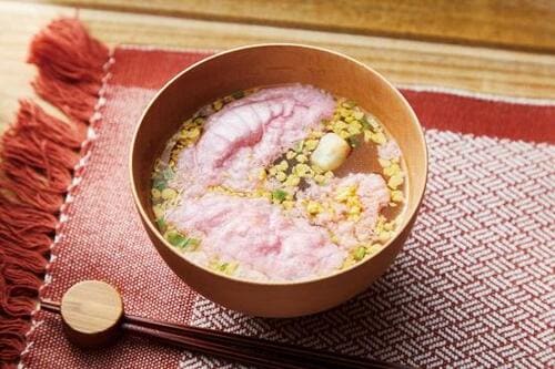 最中の皮がモチモチで楽しい「お吸い物最中 たまごスープ」 イメージ