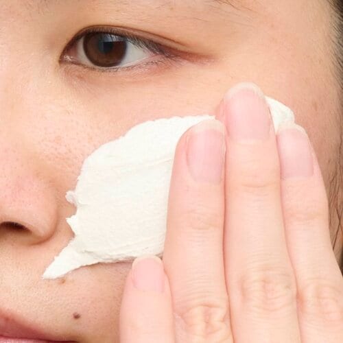 使用感：スクラブのザラつきは肌で感じられる程度には強め 洗い流すパックおすすめ イメージ