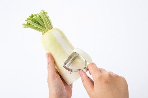 大根が透ける圧倒的な切れ味 キャベツピーラーおすすめ イメージ2