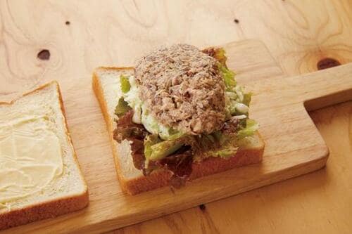 ほぐしサバとオリーブオイルとレモンのサンドイッチ イメージ7
