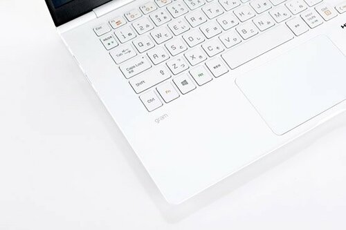 駆動時間はまさかの20時間オーバー軽量&長時間動作を実現しました イメージ2