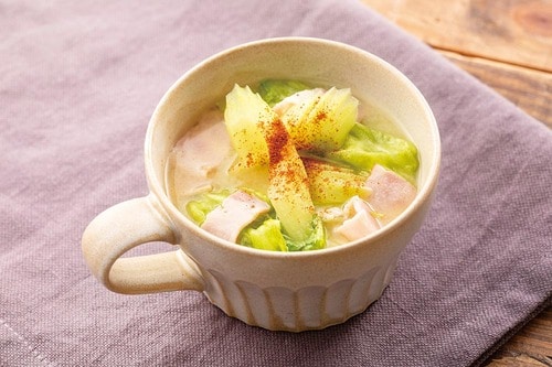 レシピ3:「レタスとセロリのみそ汁」