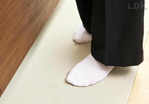 クッションが効いていて調理で疲れにくい イメージ
