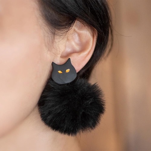 猫耳ならぬ耳に猫 地下3階「猫とpompomの2wayピアス」 イメージ