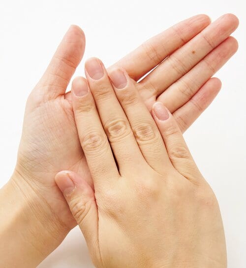 塗る時間など、効果的なケア方法は？ ハンドクリームおすすめ イメージ