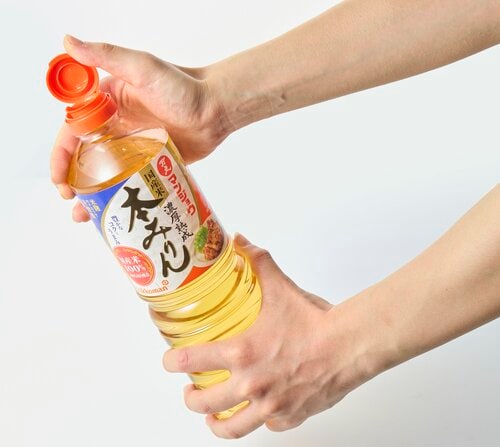 参考テスト:ボトルの使いやすさ 本みりんのおすすめランキング。LDKがスーパーで買える安い製品から高級品まで検証おすすめ イメージ