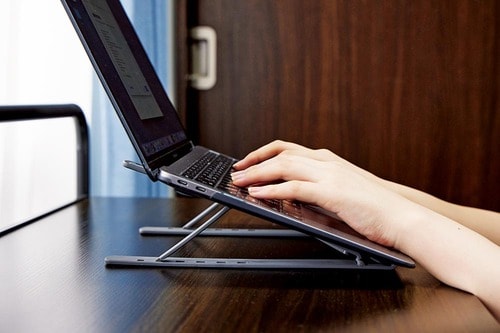 【A評価】特別賞：ダイソー「折りたたみ式PC・タブレットスタンド」 ダイソー・セリア・キャンドゥ・スリコおすすめ イメージ2
