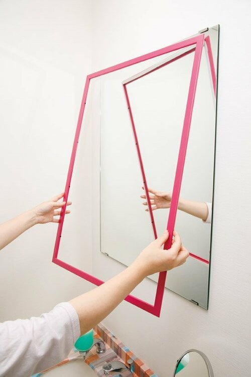 フレームを付けるだけで鏡が高見えするインテリアに！ イメージ2