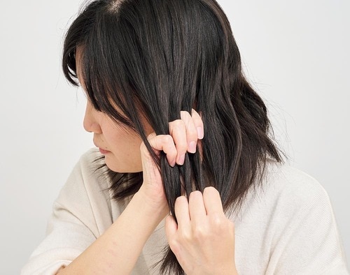 カールキープのコツは? ヘアバームおすすめ イメージ