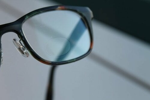 気になるのはレンズの境目と価格。万人向けではないが評価すべきです イメージ