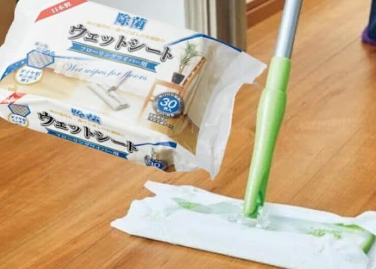 【キャンドゥ】汚れ落ちバツグンな100均“フローリングシート”見つけました！｜『LDK』が紹介