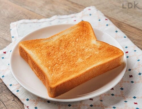 超おすすめ:麦茶を吹きかける 食パンおすすめ イメージ2